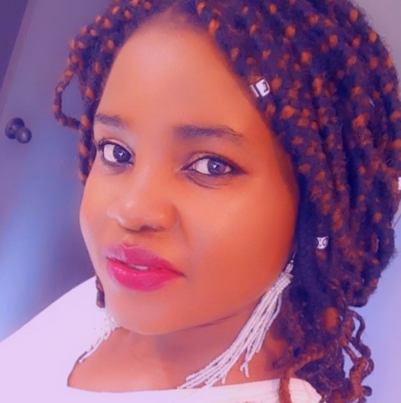 Profile Picture of Sarah Apiyo (@macapiyo) on Poshmark