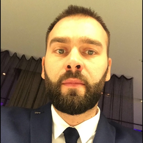 Profile Picture of Yll Kumnova (@yllimadh) on Poshmark