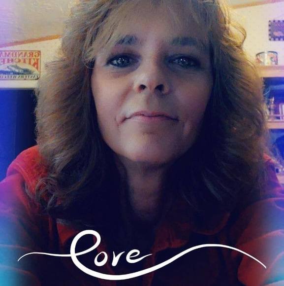 Profile Picture of Laura Mickelson (@gmamickelson) on Poshmark