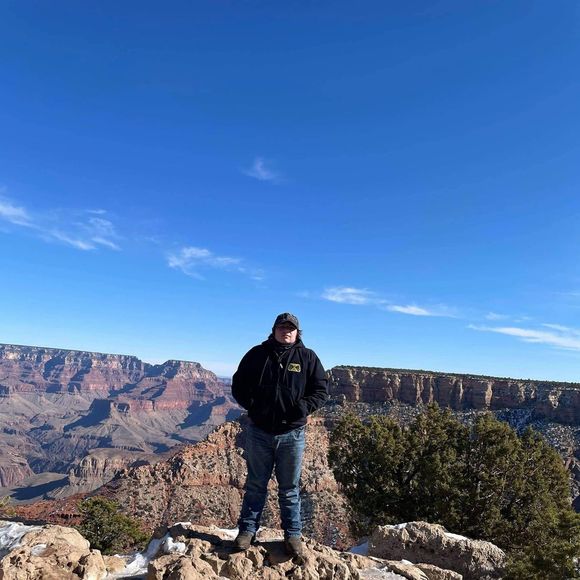 Profile Picture of Chuck Aulbach (@chuckaulbach) on Poshmark