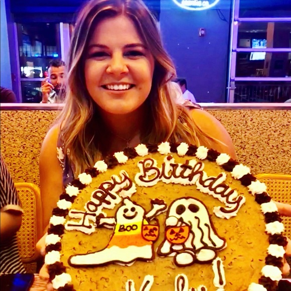 Kaly Bertella - Poshmark Profile Picture of Kaly Bertella (@klbertella) on Poshmark