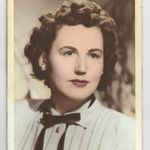 Profile Picture of Claire Wallingsby (@grandmas.cottage.books) on Instagram