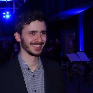 Profile Picture of Daniel Shats (夏戴宁) (@daniel.shats) on Facebook
