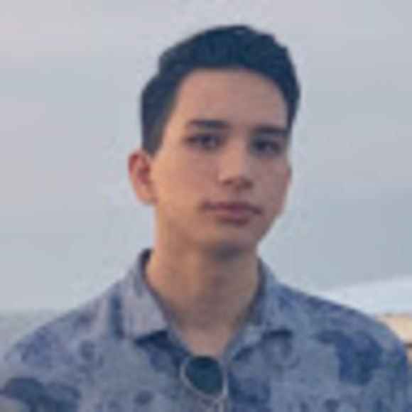 Profile Picture of Peter Manougian (@peter34879) on Poshmark