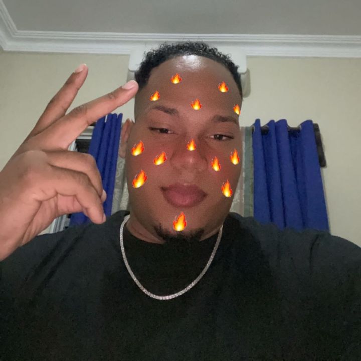 Profile Picture of julioroche7 (@julioroche7) on Tiktok