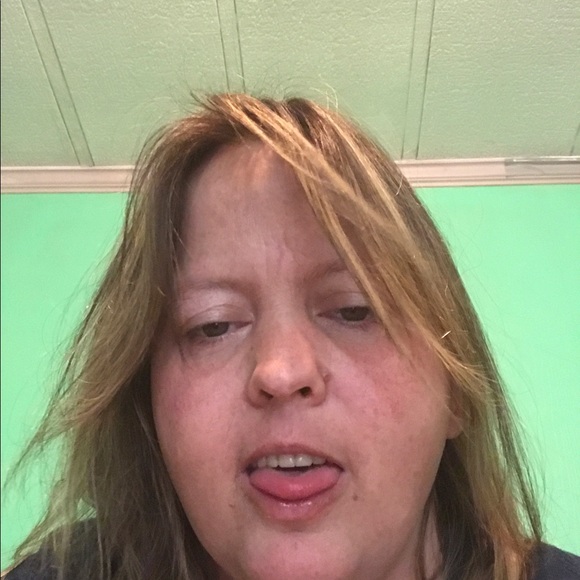 Profile Picture of Christy Daniel (@christyd123456) on Poshmark