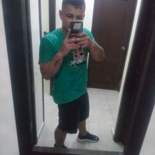 Profile Picture of Aaron Nicolás (@AaronNicols1) on Twitter