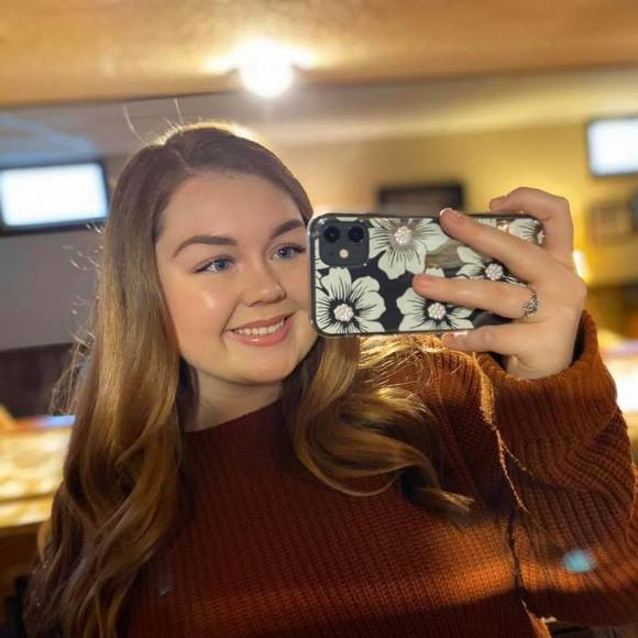 Megan Kampenga - Poshmark Profile Picture of Megan Kampenga (@megankampengaa) on Poshmark