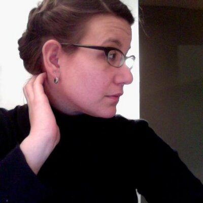 Profile Picture of Anna Drozdowski (@@annadrozzy) on Twitter