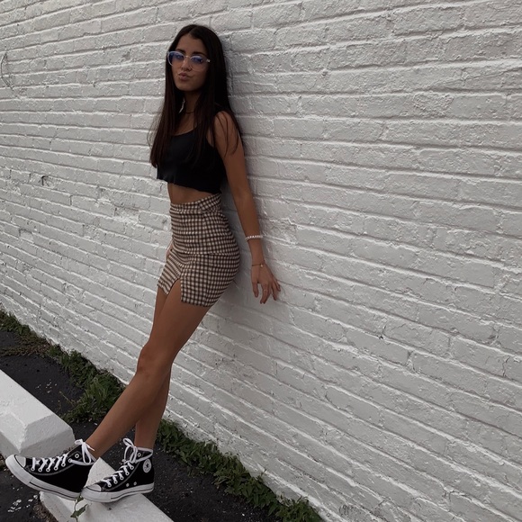 Profile Picture of Sarah Stebbings (@sarahstebbs) on Poshmark