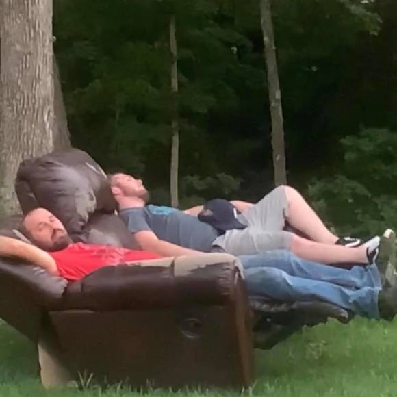 Claire Allmeroth - Poshmark Profile Picture of Claire Allmeroth (@claireall) on Poshmark