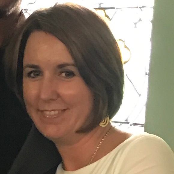 Profile Picture of Tricia Barnello (@tbarnello) on Poshmark