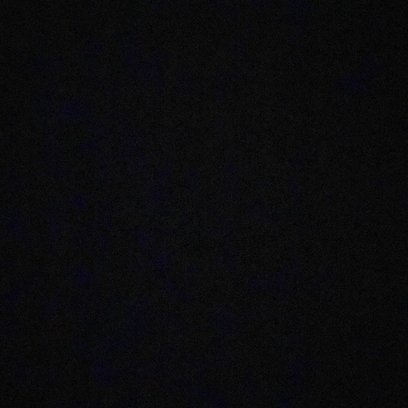 Profile Picture of Lisa Weinheimer (@lisaw910) on Poshmark