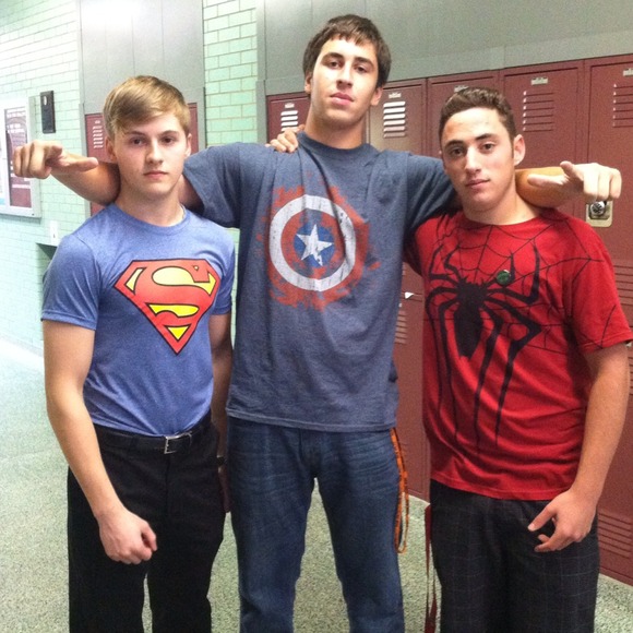 Profile Picture of Ray Winans (@rayyyyyy) on Poshmark