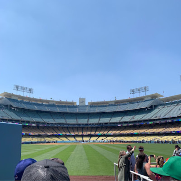 Profile Picture of Ruben Vindiola (@rubenvindiola1) on Poshmark