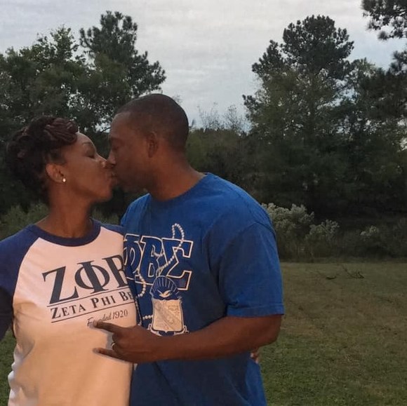 Profile Picture of Sharmana Perkins (@sharmanaperkins) on Poshmark