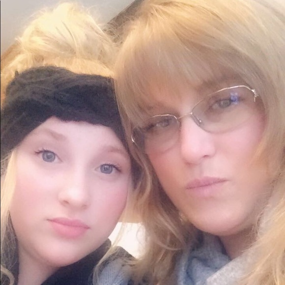 Profile Picture of Christine Lemings (@clemings) on Poshmark