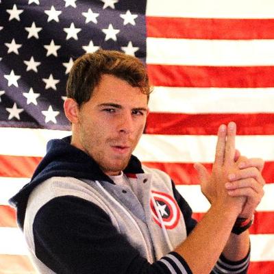 Profile Picture of Aaron McGinnis (@AaronsAdinosaur) on Twitter