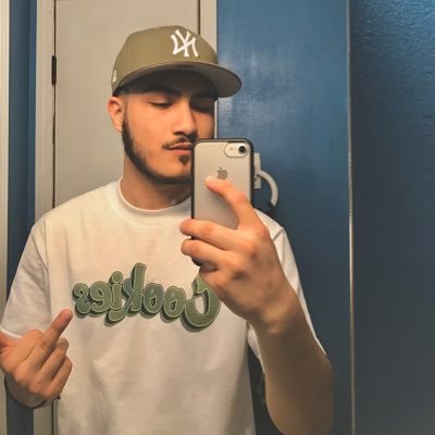 Profile Picture of Alex Ceniceros🉐 (@alexc_0501) on Twitter