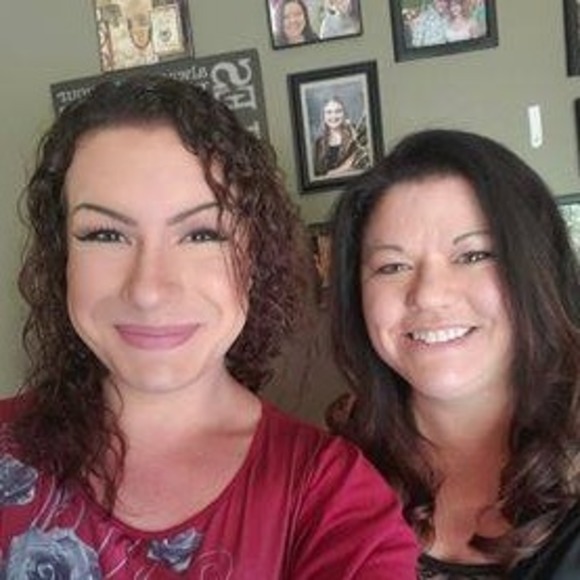 Devin Gerstner - Poshmark Profile Picture of Devin Gerstner (@divadag) on Poshmark