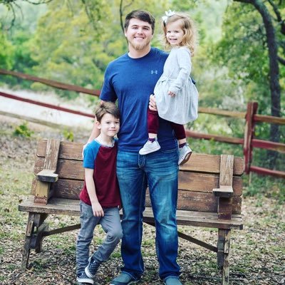 Profile Picture of Derrick Hayes (@DeHayes7) on Twitter
