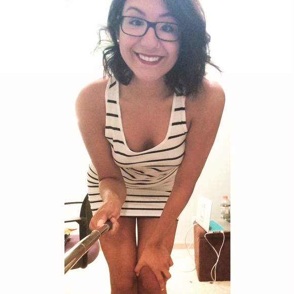 Vivi Jimenez - Poshmark Profile Picture of Vivi Jimenez (@vjimenez9) on Poshmark