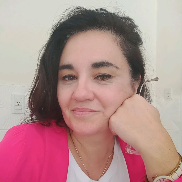 Profile Picture of Luciana Bartoli (@lucianabartoli) on Tiktok