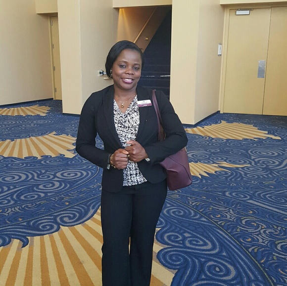 Profile Picture of Ijeoma Ekeh (@ijeflow) on Poshmark