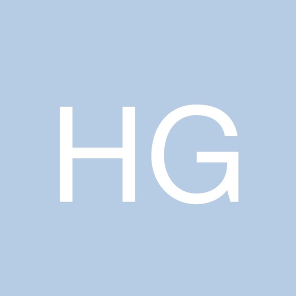 Profile Picture of Hannah Glodell (@hglodell1) on Poshmark