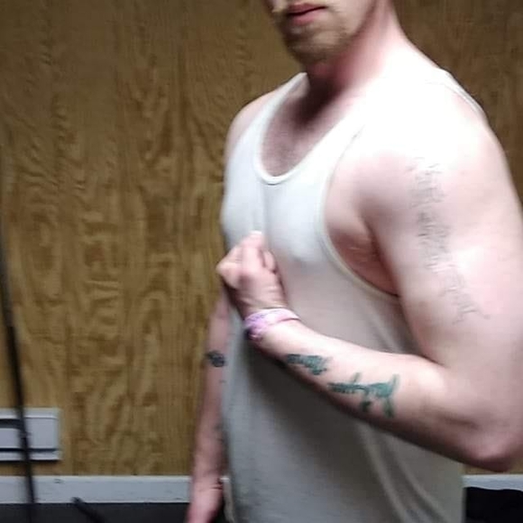 Profile Picture of Josh Wentzel (@stonedfighter) on Poshmark