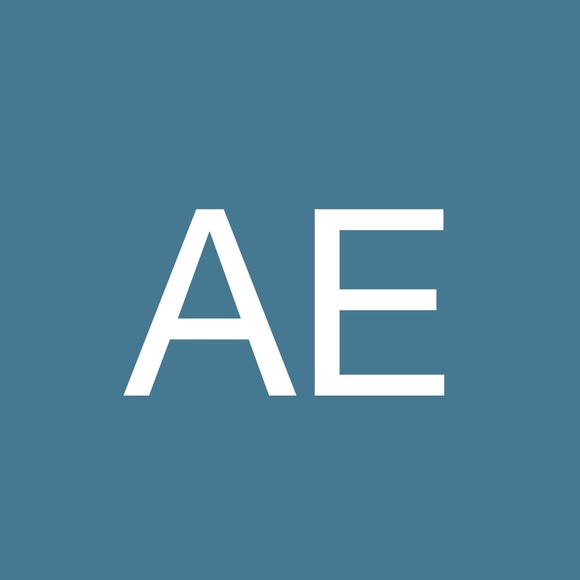 Profile Picture of Asenati Ene (@asenatiene) on Poshmark