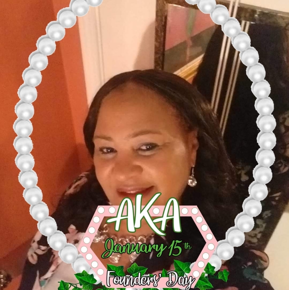 Profile Picture of Doris Chaney (@dorischaney) on Poshmark