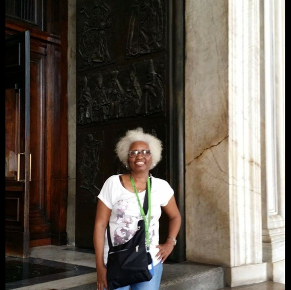 Profile Picture of Blondell Mccants (@keisa1274) on Poshmark