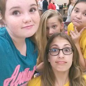 Profile Picture of Annie Clausen (@0a9c13995ff14e8) on Twitter