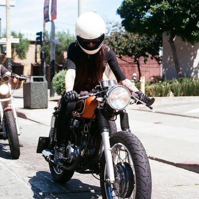 Profile Picture of LARA Pushkareva (@lara_pushkareva) on Twitter