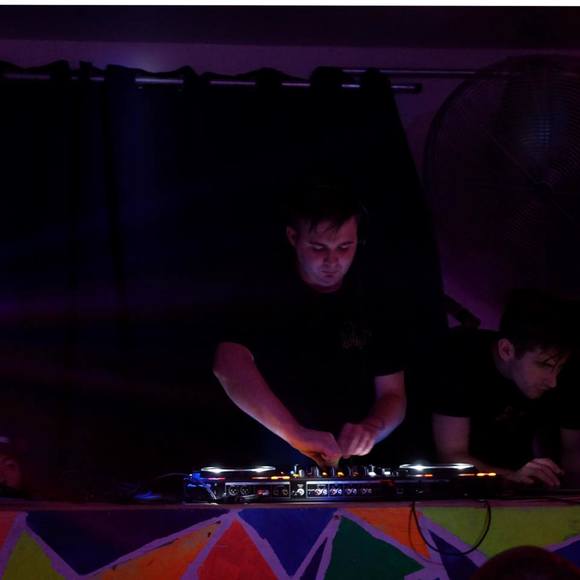 Alex Rempfer - Poshmark Profile Picture of Alex Rempfer (@hooters1994) on Poshmark