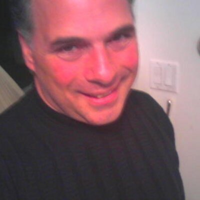 Profile Picture of Robert Olivieri (@Bobtwin) on Twitter
