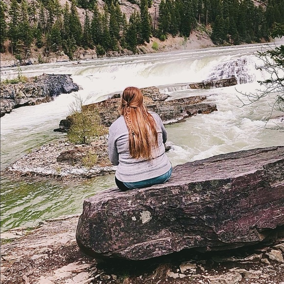 Profile Picture of Chenoah Jordan (@cj1038) on Poshmark