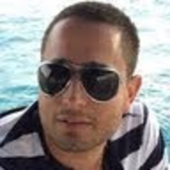 Profile Picture of John Campanella (@jcampanella327) on Poshmark