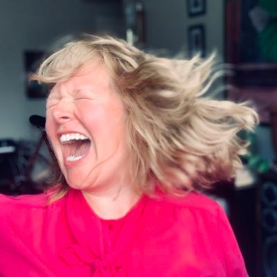 Profile Picture of Lindsey Walker - Musician | Jokester (@lindseyawalker) on Twitter