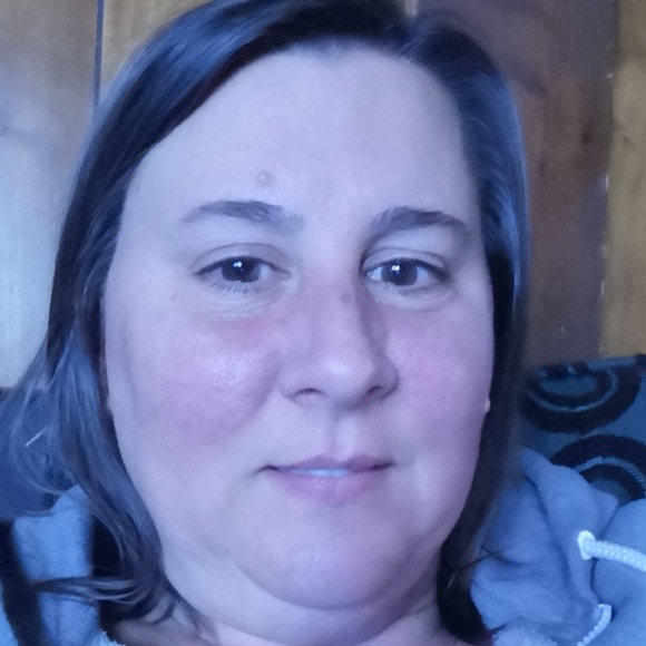 Profile Picture of Charlene Elkington (@celkington) on Poshmark