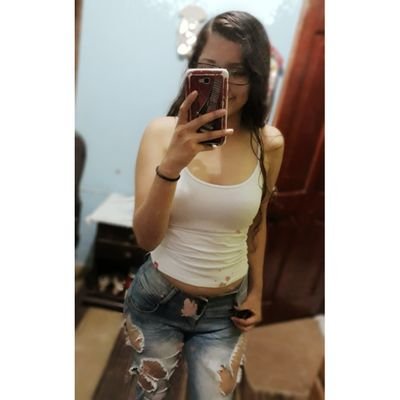 Profile Picture of Amy Enriquez (@Amy_ea29) on Twitter