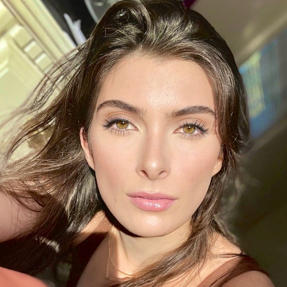 Sophia Mcavey - Poshmark Profile Picture of Sophia Mcavey (@sophmca) on Poshmark