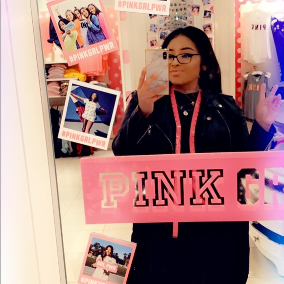 Profile Picture of Maria Ojeda (@cheeky_xo) on Poshmark