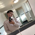 Profile Picture of 𝒥𝑜𝑒 𝐵𝒶𝓇𝓁𝑜𝓌 (@jbarlow_4) on Instagram