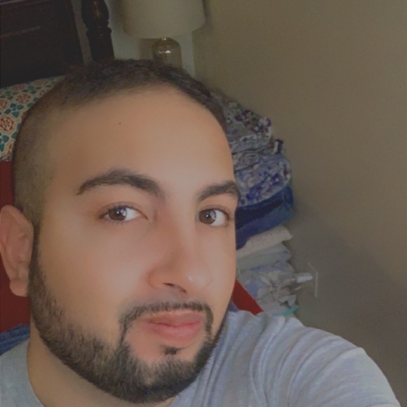 Profile Picture of Mohammed Alramahy (@alramahym) on Poshmark