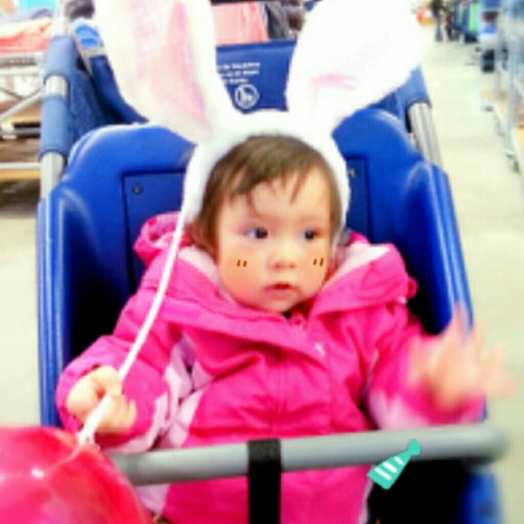 Profile Picture of Shirley Lu (@shirley013) on Poshmark