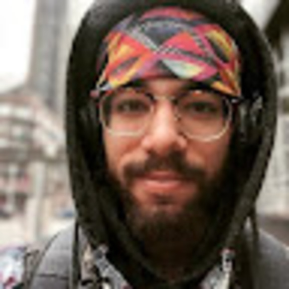 Profile Picture of Clayton Herring (@tallpangolin) on Poshmark