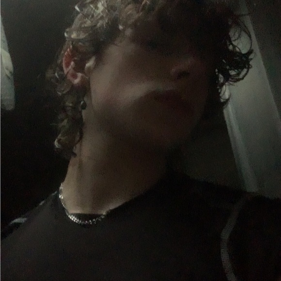 Profile Picture of Caleb Muse (@shambles974) on Poshmark