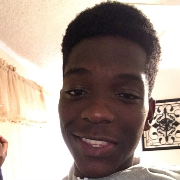 Profile Picture of Ricky Stevens (@static_plz) on Poshmark